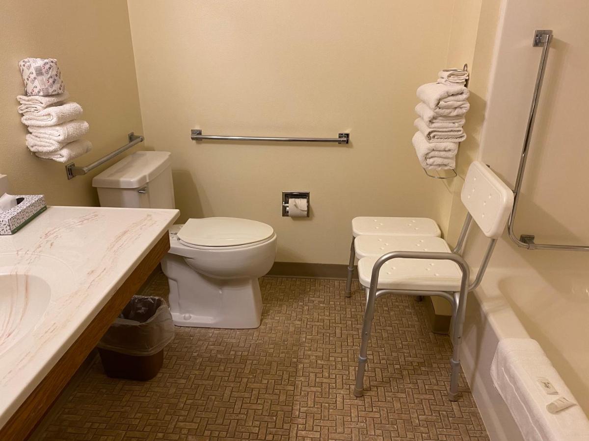 Amerivu Inn Prentice 외부 사진