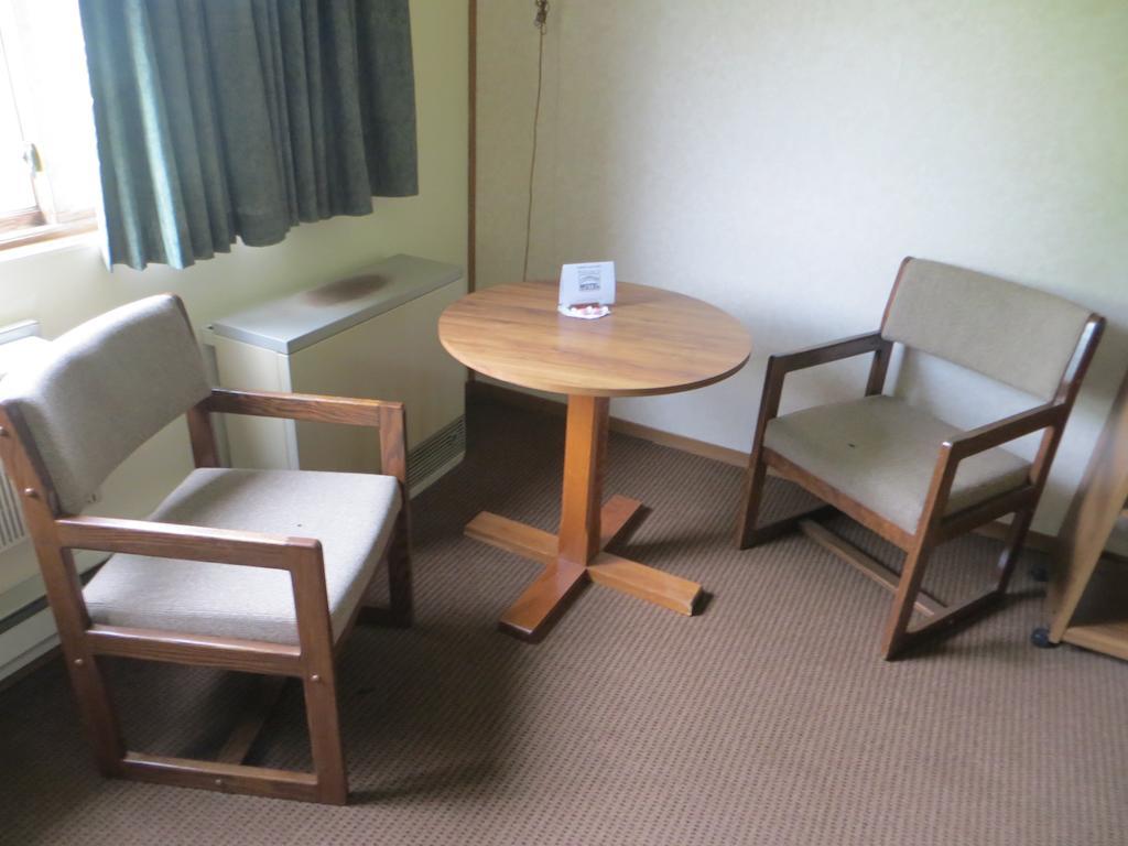 Amerivu Inn Prentice 외부 사진