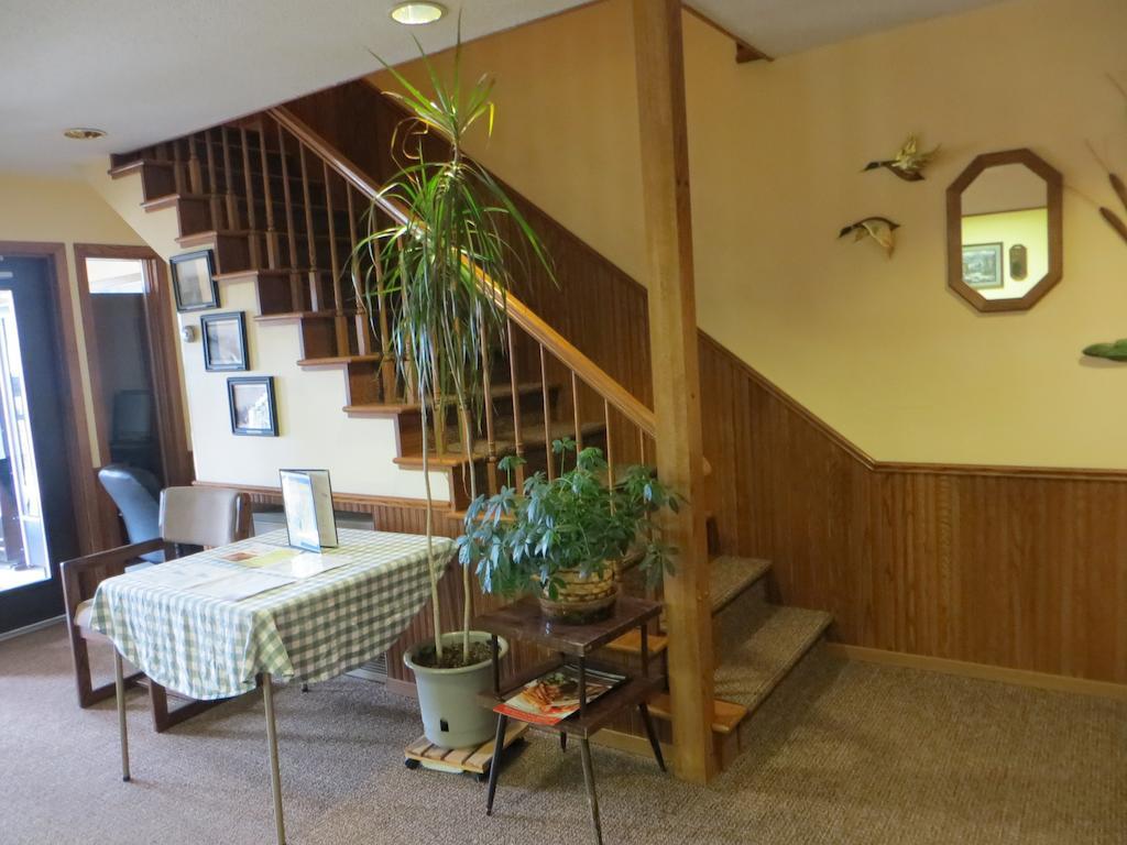 Amerivu Inn Prentice 외부 사진